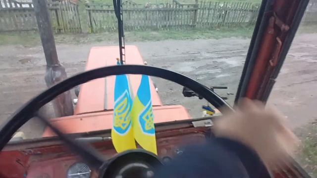 Куди котиться це ЖИТТЯ! Вивожу сміття на тракторі Т25!