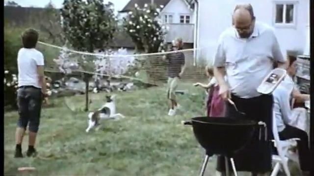 Gilde BBQ Badminton смотреть онлайн