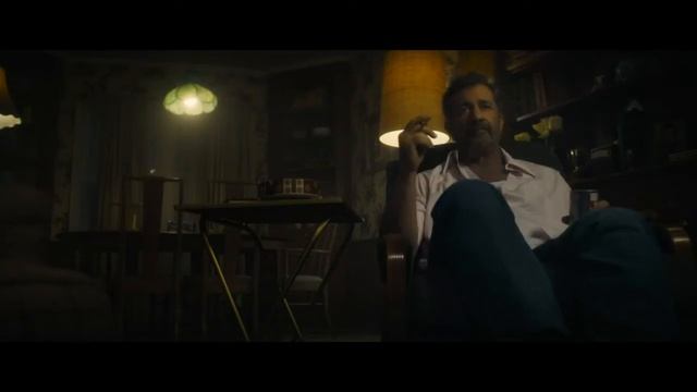 Ешь больше овощей! (кадры из к/ф "Отец Стю/Father Stu", 2022)