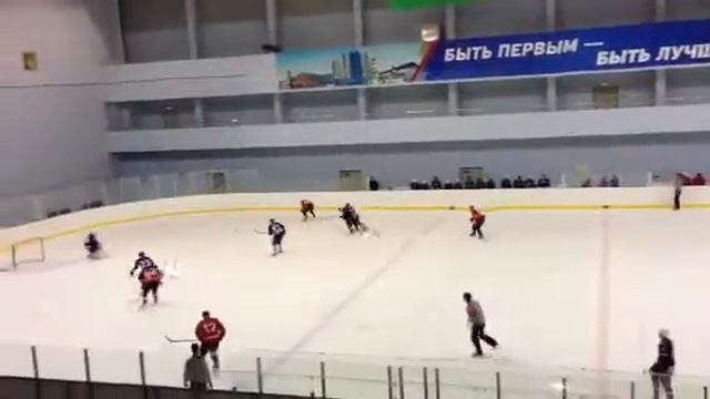 Новотех(Сургут)-Филин(Нижневартовск) 12:3 (период 1.3) смотреть онлайн