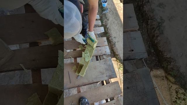 Как производится ремонт места повреждения базальтовой минваты в штукатурном фасаде СФТК Мокрый Фаса смотреть онлайн