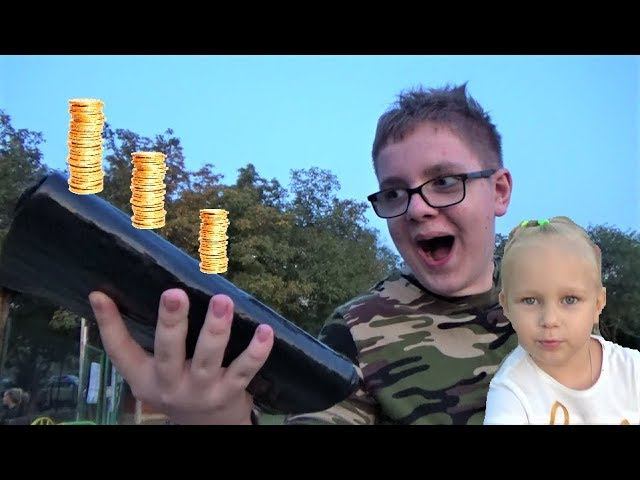 Нашел СУМОЧКУ с МОНЕТАМИ ! Что делать я не знаю Катаюсь с Алисой на велосипедах смотреть онлайн