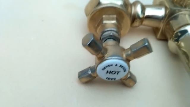 Смеситель Devon & Devon Италия смотреть онлайн