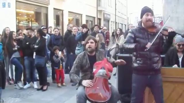 Still the Best Show in Town!! Konnexion Balkon in Munich смотреть онлайн