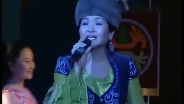 КР эл артисти Аксуубай Атабаев 70 жылдык эскерүү кечеси концерт смотреть онлайн