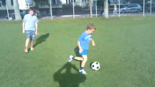 STEFAN JOVANOVIC Fussballtricks смотреть онлайн