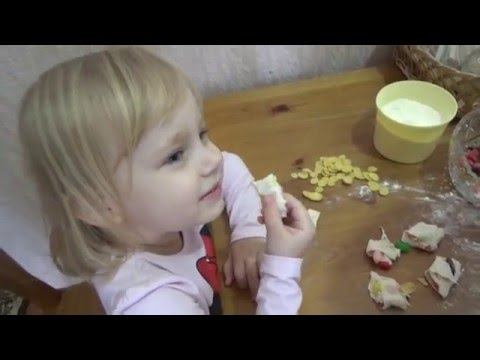 Первые Кулинарные Уроки АЛИСЫ!!! смотреть онлайн