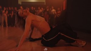 Очень секси!Танцует, стриптиз, пластика, красавица, тверк, шест, музыка, басс