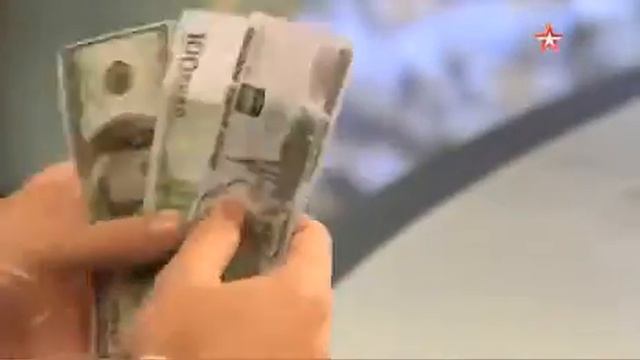 Обезьяна  выбирает  рубль / The Monkey Chooses The Ruble