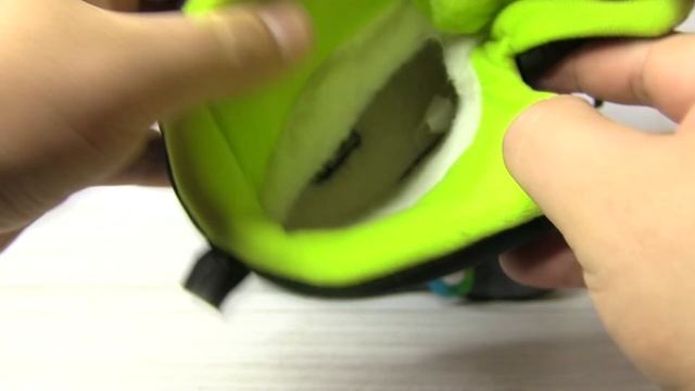 Дитячі термочеревики B&G Termo ZTE23-5/04 (чорний/лайм). Видео обзор от www.stepiko.com смотреть онлайн
