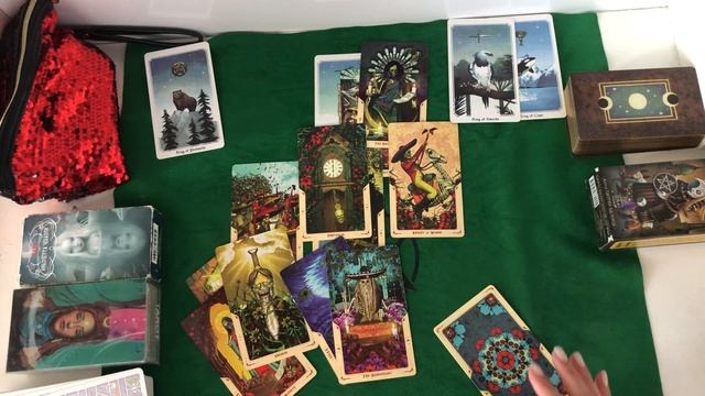 4 короля. Хочет ли он примирения. Есть ли потребность . Таро Расклад смотреть онлайн