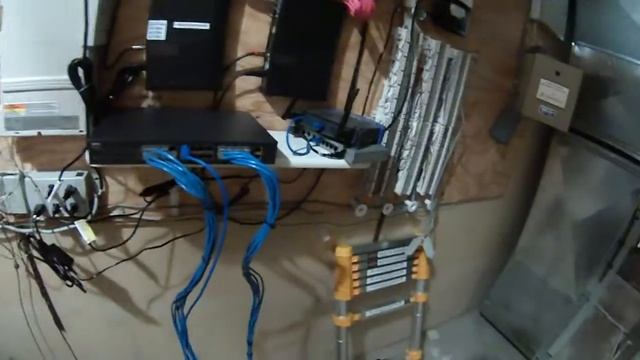 Locating an office jack in a patch panel and testing смотреть онлайн