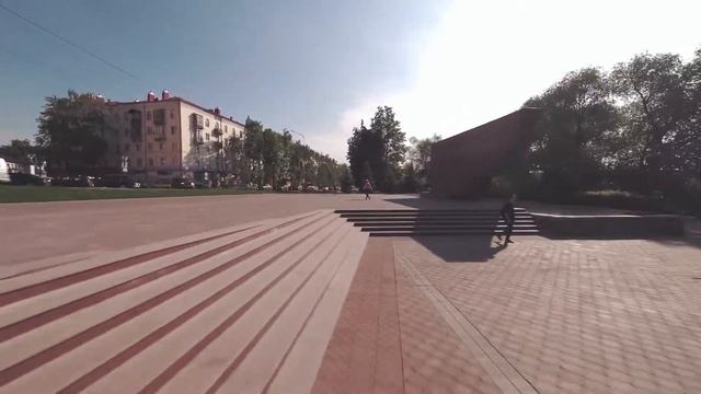Совсем недавно начал летать на FPV дроне. Уж очень нравятся мне видео, снятые в этом режиме. смотреть онлайн