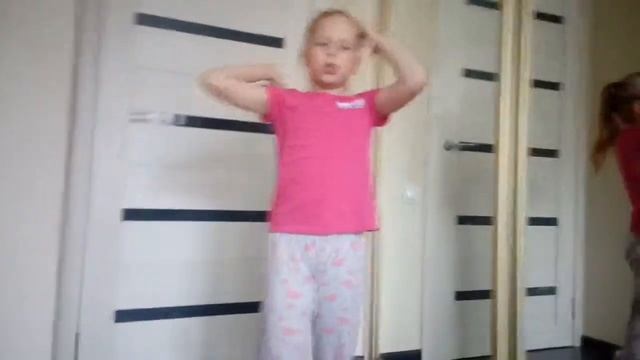 Учим танец👑🌟🌞 смотреть онлайн