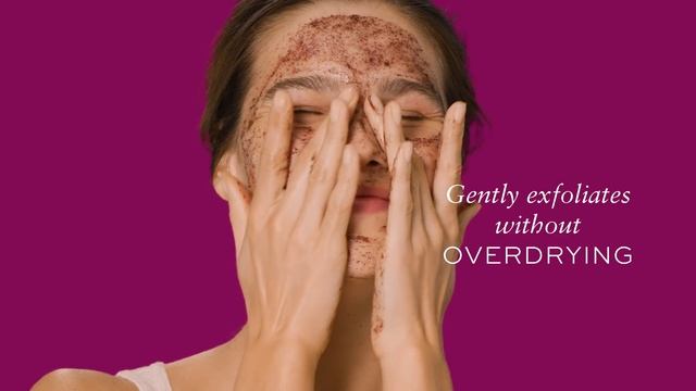 Gently Exfoliate and Hydrate Skin with ELEMIS Superfood Blackcurrant Jelly Exfoliator смотреть онлайн