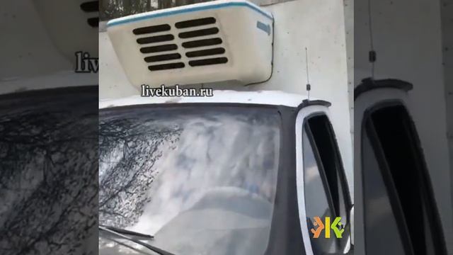 Спящий водитель с «бульбулятором» в руке смотреть онлайн