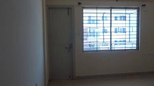 3BHK Apartment For Sale@75L in Kudlu Gate Signal, Hosur Main Road, Bangalore refind:18697 смотреть онлайн