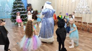 Новогодний Утренник в Детском саду / Сказка про Бабу Ягу Дед Мороза и Снегурочку для детей