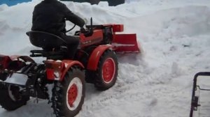 TZ-4K14 уборка снега.