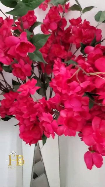 Fushia | Pink Living Room Idea #shorts смотреть онлайн