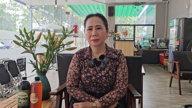 Bà Chủ CaFe Tuyển Chồng NGHÈO Trả Lương Cao смотреть онлайн