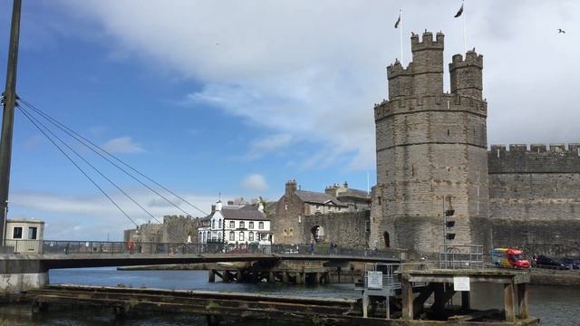 Caernarfon Castle - North Wales смотреть онлайн