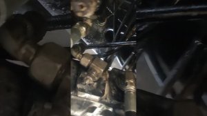 JCB 3cx super. Замена основного гидравлического насоса.