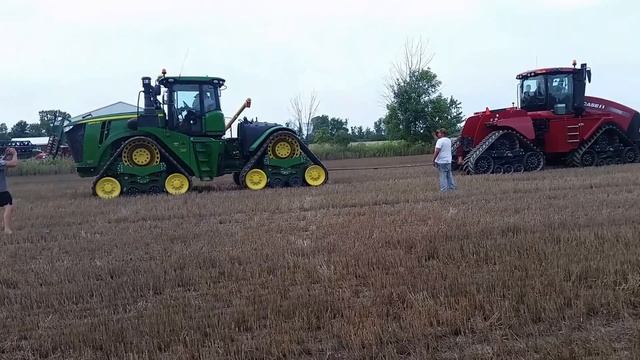 Case IH Steiger Quadtrac vs John Deere 9RX смотреть онлайн