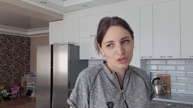 Целая проблема накормить РЕБЁНКА 🤦 Наша квартира ГОД назад 😲 смотреть онлайн