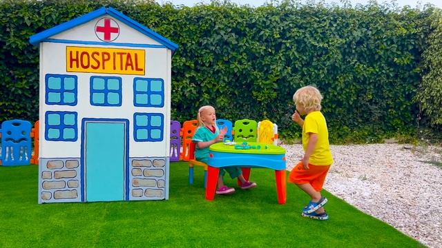 Катя и Дима ищут буквы и учат английский алфавит / Katya And Dima Are Learning The English Alphabet