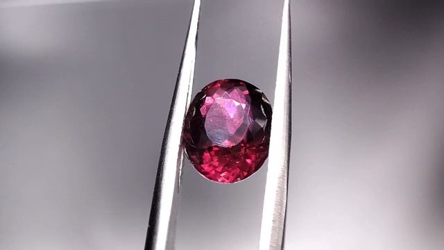 2.96 ct. Турмалин рубеллит, овал (Мозамбик) + сертификат смотреть онлайн