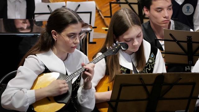 "Хорал павшим героям" Оркестр народных инструментов "Сайяр" смотреть онлайн