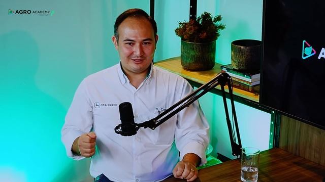 O uso correto dos dados - D. Carvalho - John Deere | Agro Academy Podcast #06 смотреть онлайн