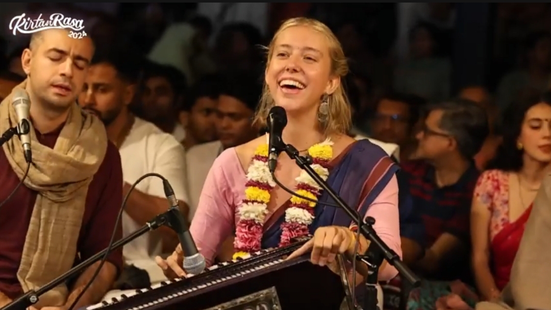Pramanjali Devi Dasi(kirtan rasa Dubai2024_day1) смотреть онлайн