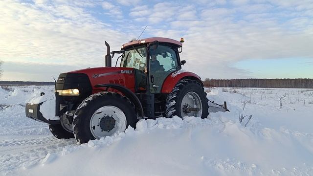 Case Puma 210 и самодельный отвал 31.12.23 Свердловская область смотреть онлайн