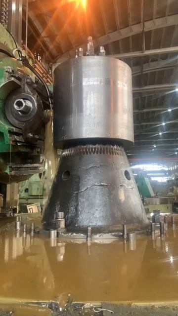 Нарезка зуба на шестерне ф 904 мм смотреть онлайн