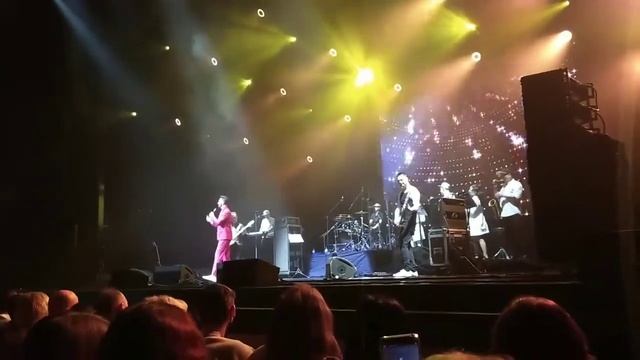 Денис Клявер. Концерт в КЗ "Октябрьский" 07.03.2022 смотреть онлайн