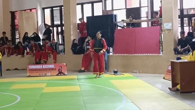 Partai Panas! Kls B Dewasa Ikrar Wisaldi🟡Uinam VS Muh. Fadli🔵Malino || Turnamen Nasional Tapak Suci смотреть онлайн