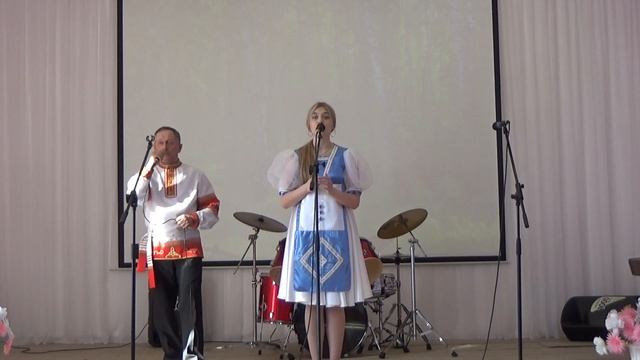 "За тихой рекою..." - Валерия Полежаева, Бобров В.И. смотреть онлайн