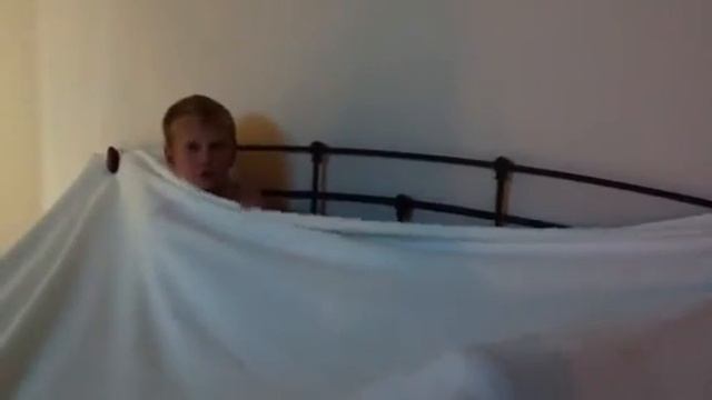 Logan and Paige in their "tent/fort" смотреть онлайн