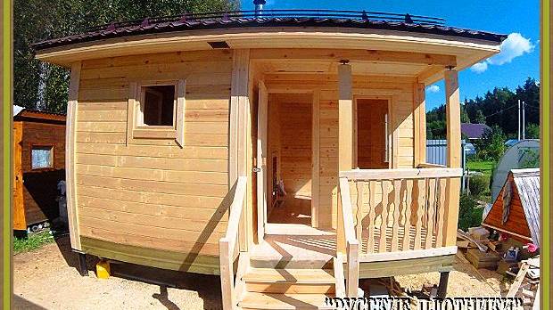 Шёл в баню на ногах, а из бани на дровнях! Построена компактная баня из бруса 5х4. Отзыв заказчиков смотреть онлайн