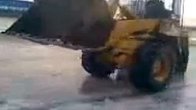 Дрифт погрузчика Амкодор.3gp