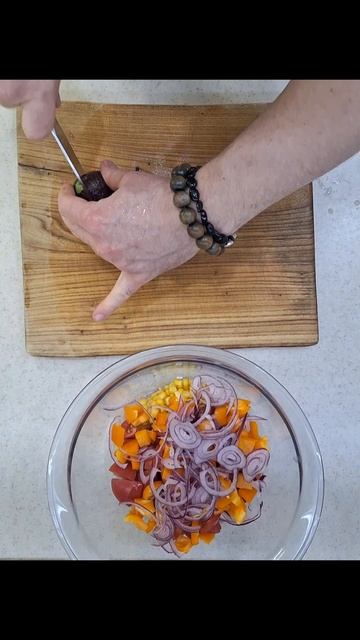 Рецепты. Салат с горбушей