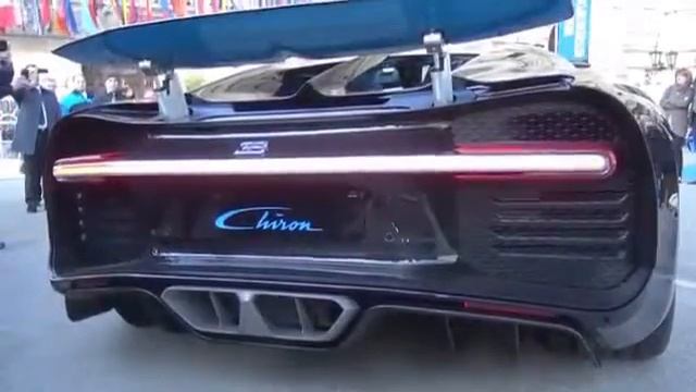 Bugatti Chiron смотреть онлайн