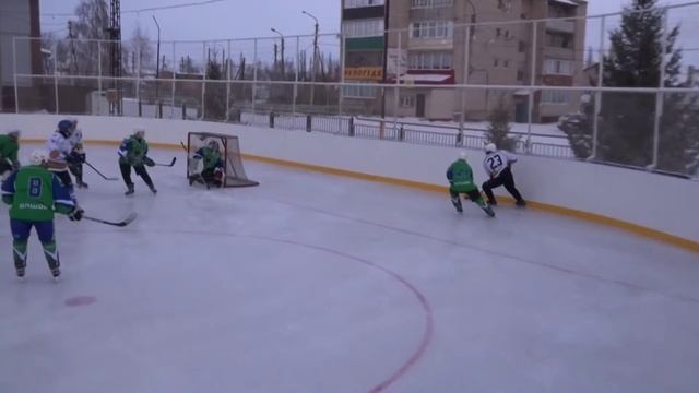 Трус не играет в хоккей! смотреть онлайн