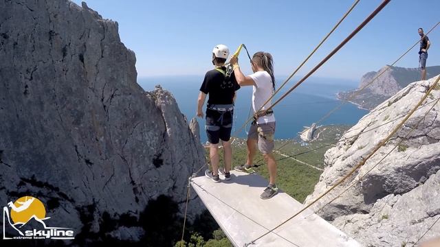 Rich Ilias-kay Rope jumping with Skyline x-team in Crimea смотреть онлайн