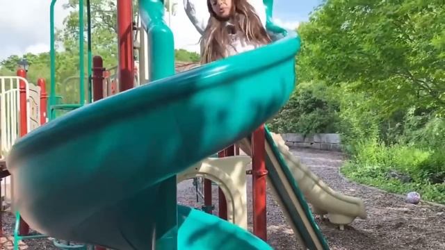Deema and Sally play and get stuck in swing at the Playground | Fair Play for kids the Movie смотреть онлайн