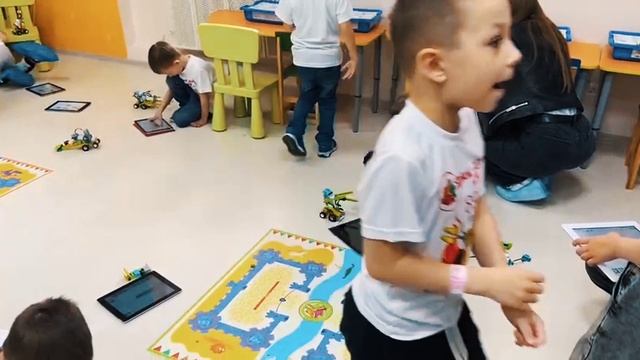 Турнир роботов 23 - защита башен-2 смотреть онлайн