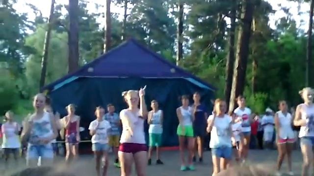 Танец. Микки Маус смотреть онлайн