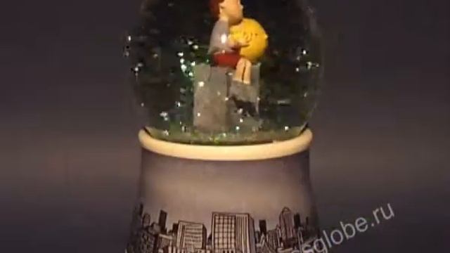 Шар со снегом "Маленький мечтатель" / Glassglobe.ru.mp4 смотреть онлайн